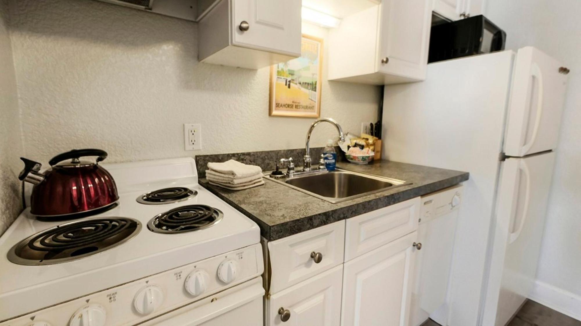 Coconut Inn Pass-A-Grille Beach St. Pete Beach Bagian luar foto